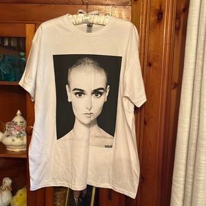 Sinead O’Connor Potrait Fight The Real Enemy Tee Shirt NEW Size L